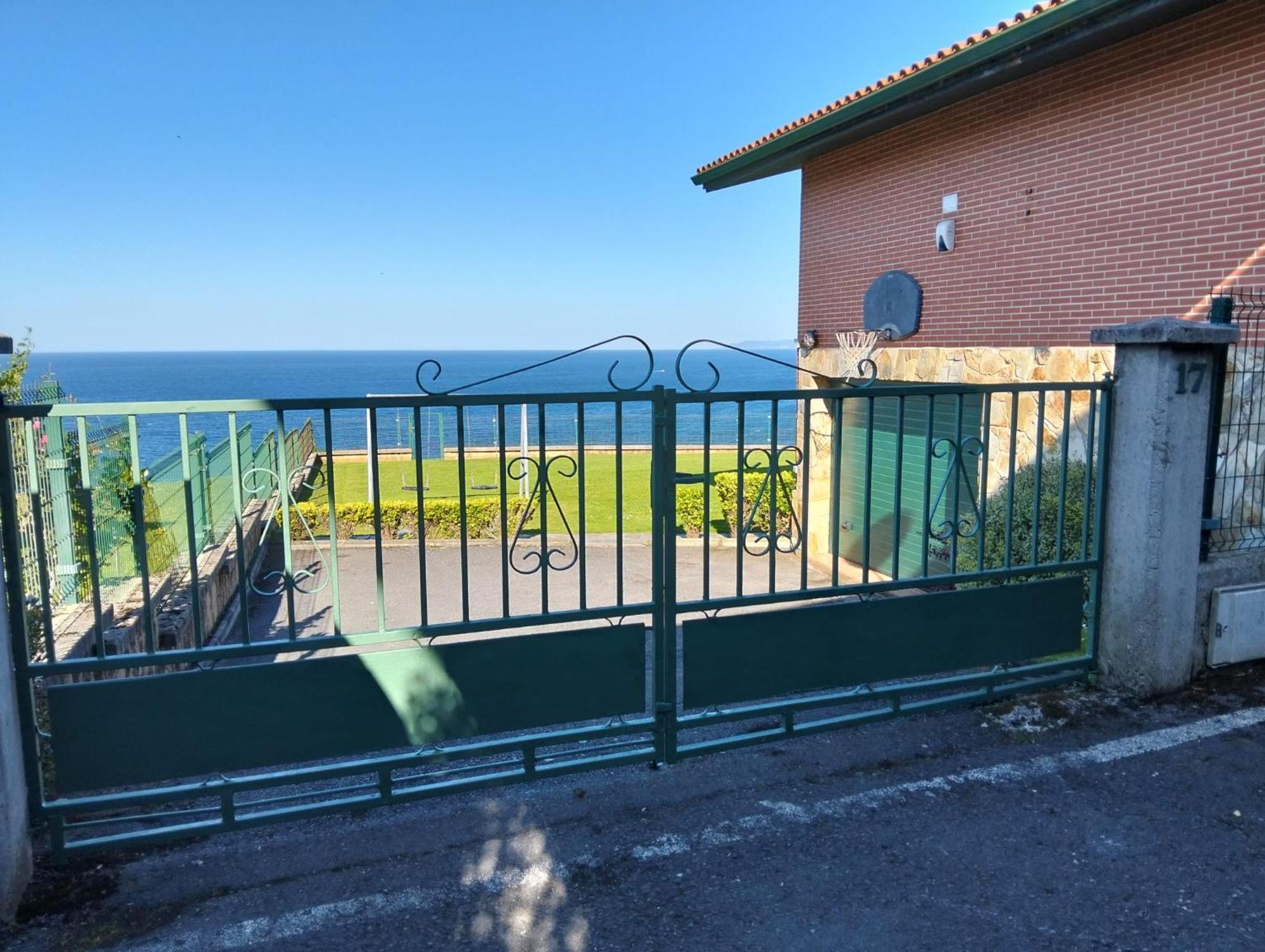 Villa La Ballena De Sonabia Orinon Exteriör bild